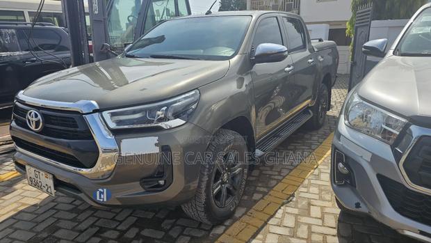 Toyota Hilux Revo Smart Cab Deisel 2.8 AWD 2021 Green