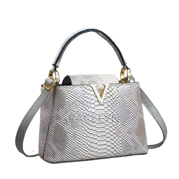 Luxury Lv Bags photo 2