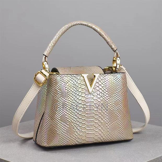 Luxury Lv Bags photo 3