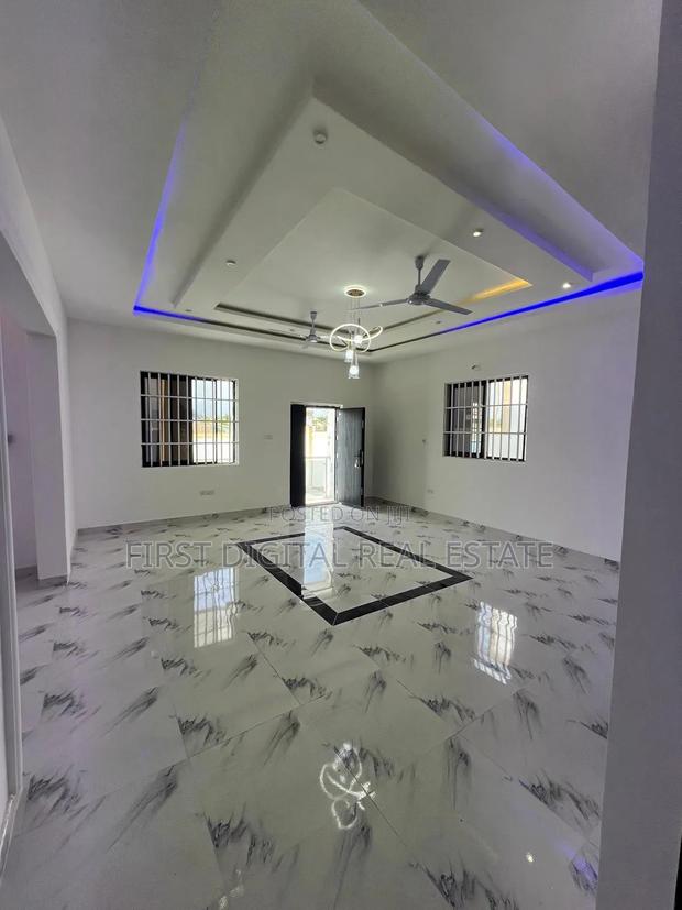 3bdrm House in First Digital Real, Awutu Senya East Municipal for sale · Photo 2