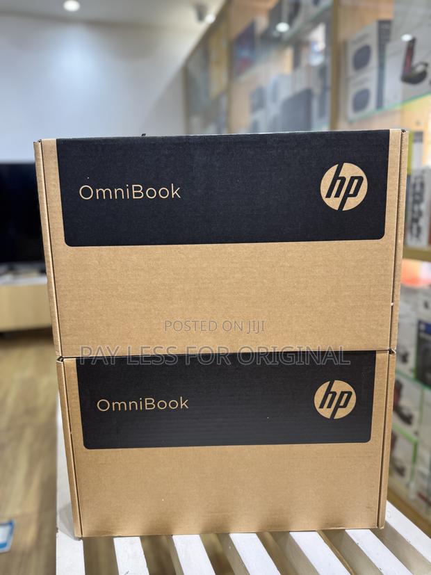 New Laptop HP OmniBook 5 14" 16GB Intel Core 7 SSD 512GB