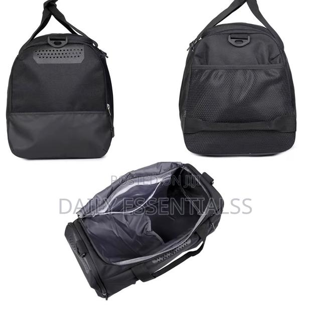 Compact Sports Bag – Perfect for Gym Outdoor Activities
