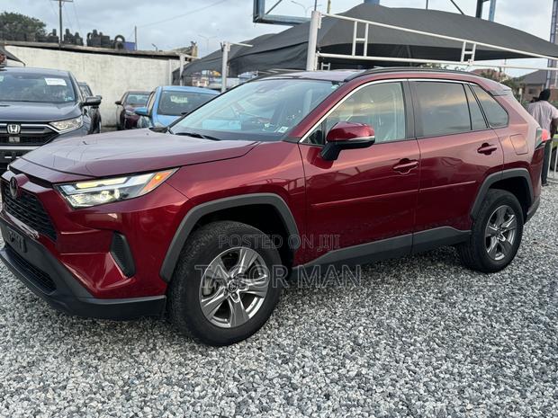 Toyota RAV4 2022 Red