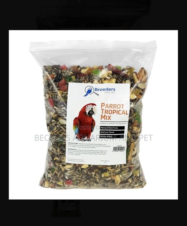 Seeds And Fruit Parrot Food · Photo 2
