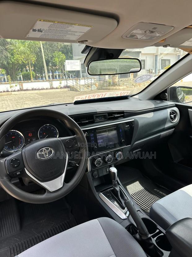 Toyota Corolla LE 4dr Sedan (1.8L 4cyl CVT) 2017 Black