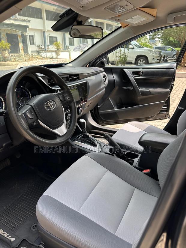 Toyota Corolla LE 4dr Sedan (1.8L 4cyl CVT) 2017 Black