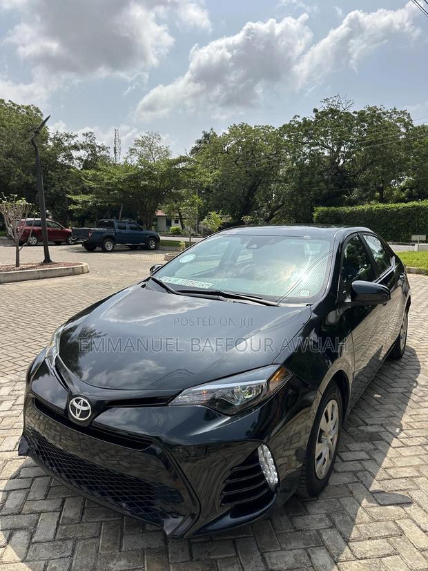 Toyota Corolla LE 4dr Sedan (1.8L 4cyl CVT) 2017 Black