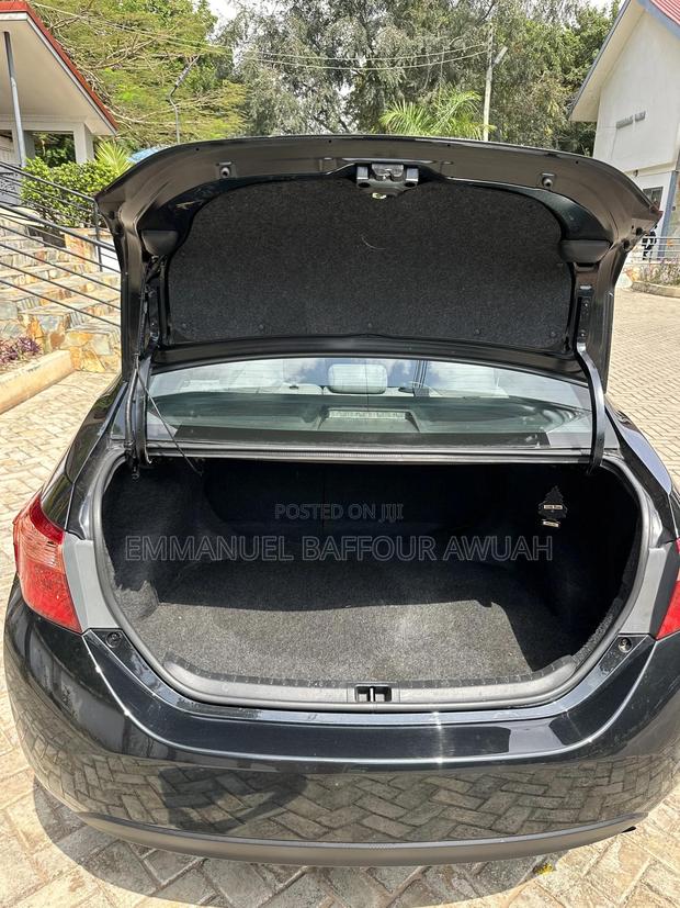 Toyota Corolla LE 4dr Sedan (1.8L 4cyl CVT) 2017 Black