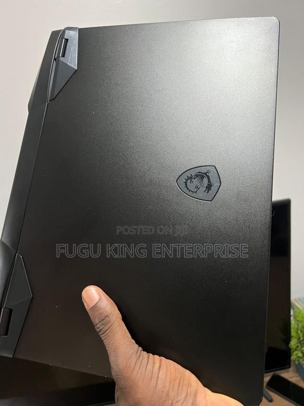 Laptop MSI Vector GP66HX 12UGS 32GB Intel Core I9 SSD 1T