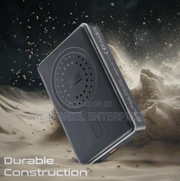 Promate Blade-10 Power Bank · Photo 4