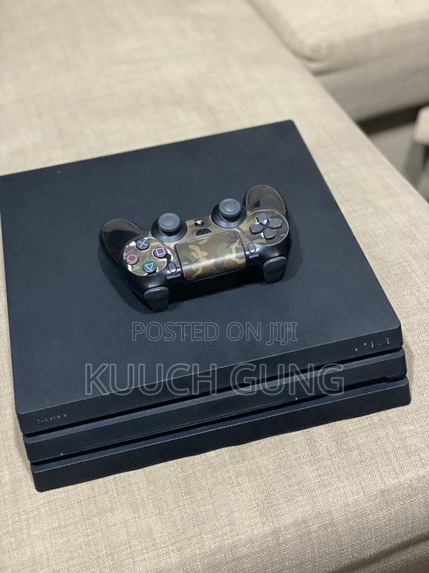 Ps4 Pro With Game Online and Offline