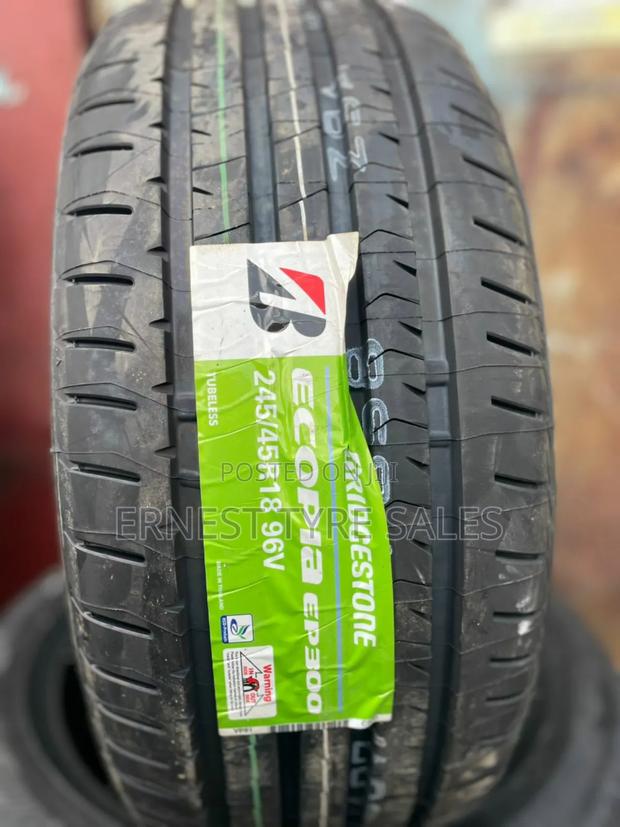 Vehicle Tires photo 3