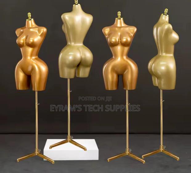 Bbl Mannequin photo 2