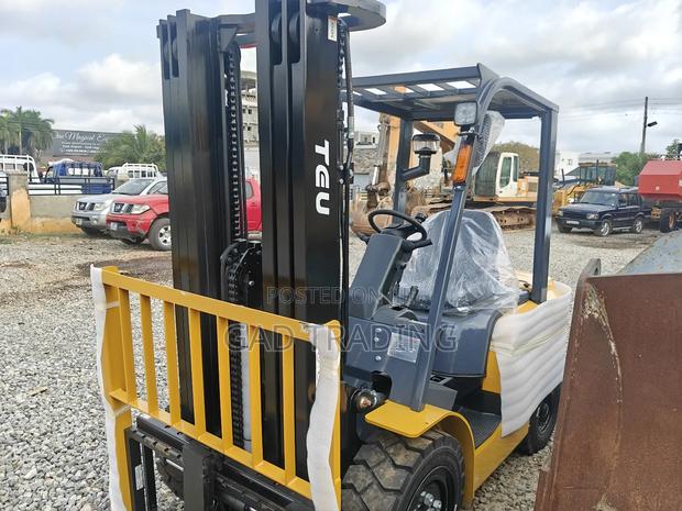 Teu Forklift 3 Ton Diseal (Isuzu Japanese Engine) New photo 4