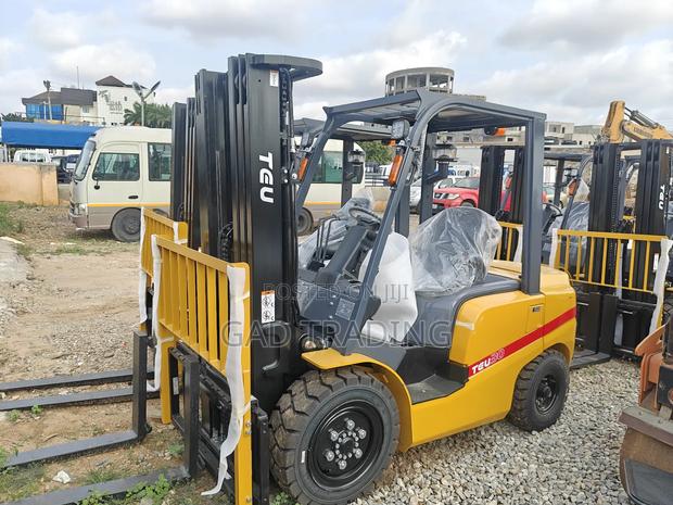 Teu Forklift 3 Ton Diseal (Isuzu Japanese Engine) New photo 6