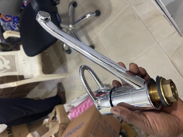 Hot and Cold Stainless Sink Tap photo 2