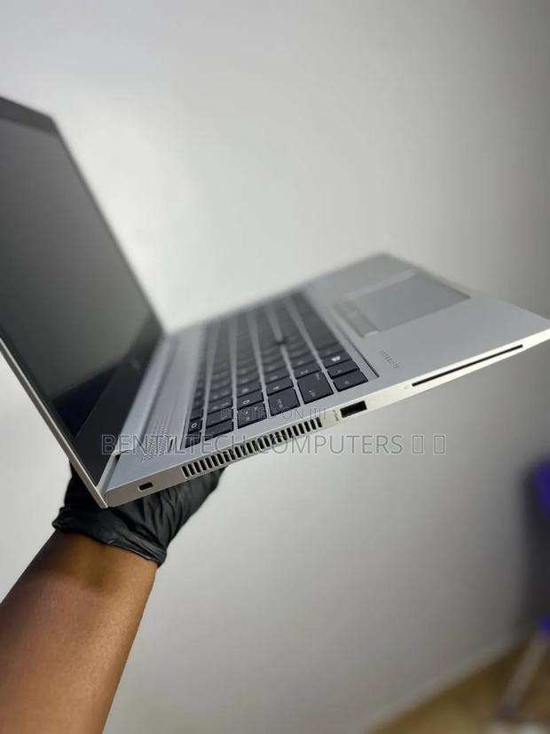 Laptop HP EliteBook 840 G5 8GB Intel Core I7 SSD 256GB photo 4