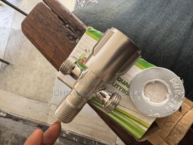 Double Faucet Angle Valve photo 2