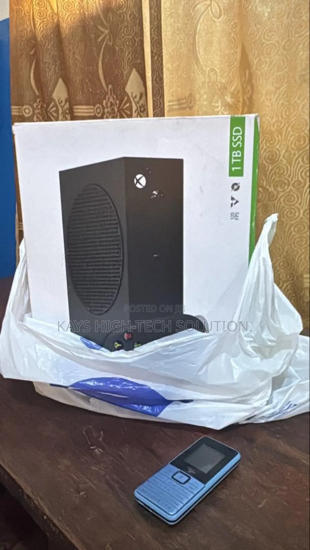 Xbox Series S 1tb Black Edition · Photo 4