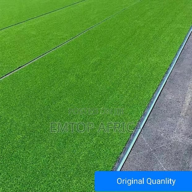 Premium Artificial Grass Carpet | Soft Fire Resistant 25m*2m photo 3