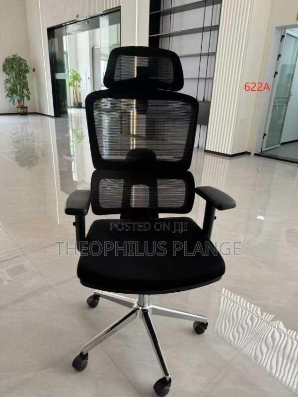 Mesh and Cushion Seat Executive Office Desk · Photo 2