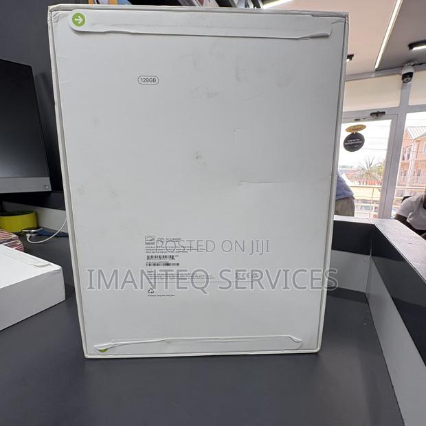 Apple iPad Air 13 (2024) 128 GB photo 2