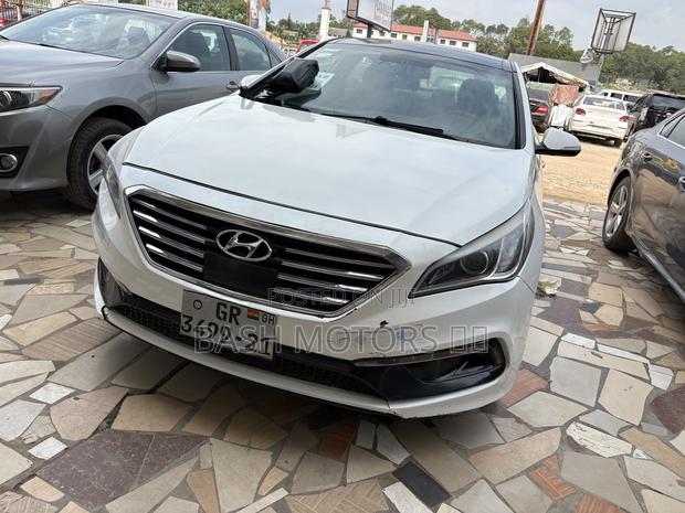 Hyundai Sonata Limited 2.0T Seban (2.0L 4cyl 6A) 2017 White
