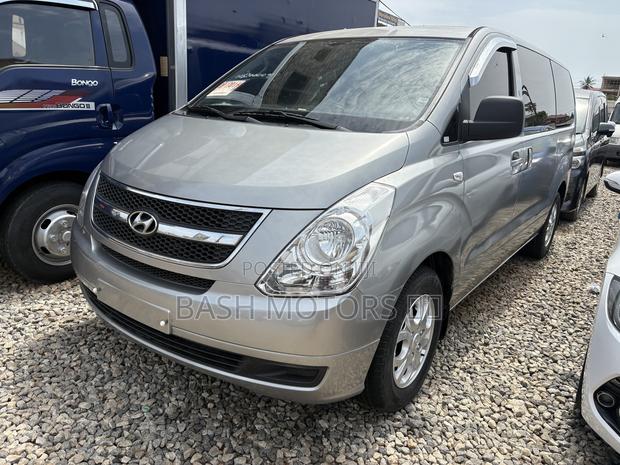 Hyundai Starex 2015 Grey