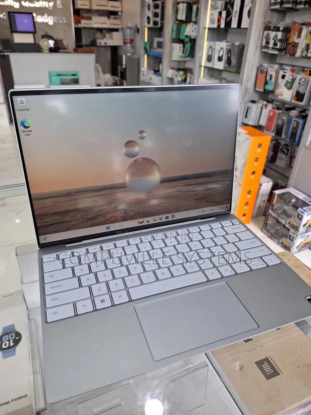 Laptop Dell 32GB Intel Core I7 SSD 1T · Photo 4