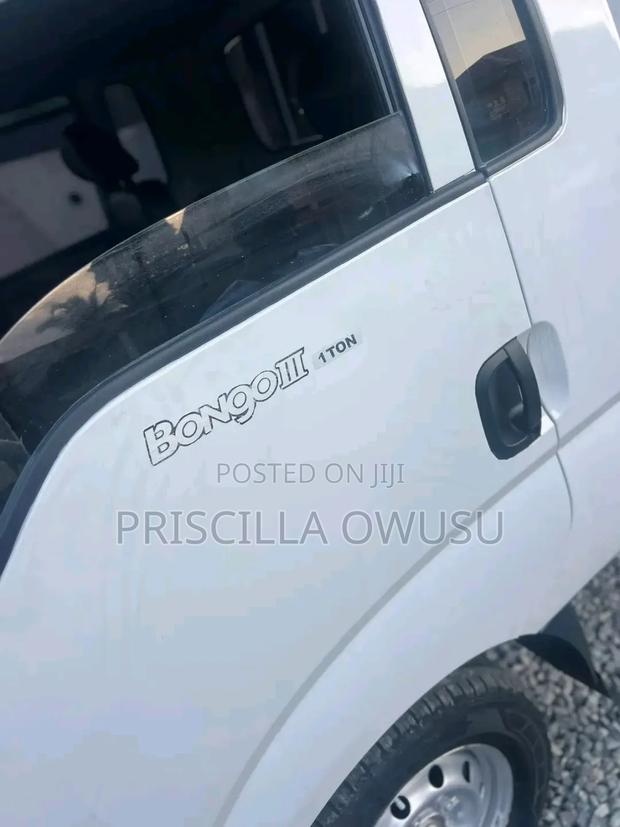 Kia Bongo 2012 White photo 5