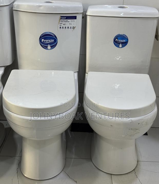 Francia Water Closet photo 2