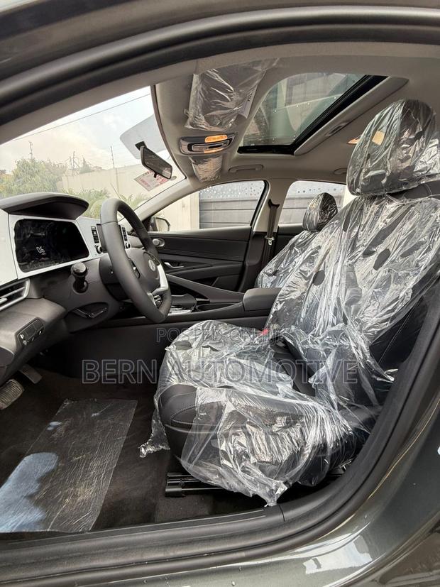 Hyundai Elantra SEL Sport IVT 2025 Gray