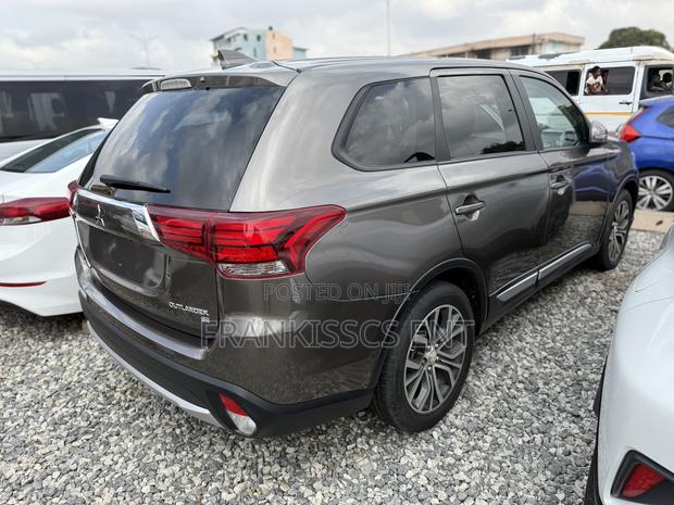 Mitsubishi Outlander SE AWC 2017 Green photo 7
