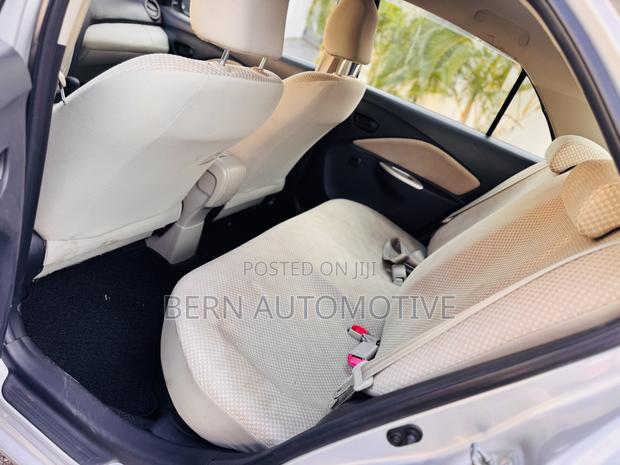 Toyota Belta 2009 Silver