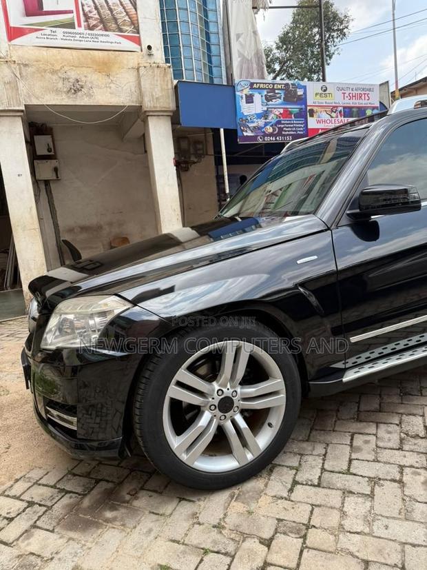 Mercedes-Benz GLK-Class 350 4MATIC 2011 Black photo 7