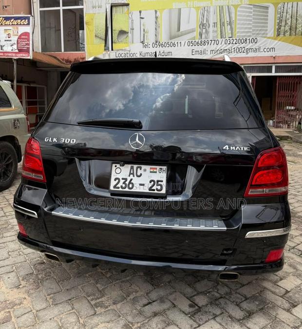 Mercedes-Benz GLK-Class 350 4MATIC 2011 Black photo 9