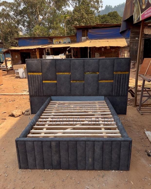 The Royal Crown Queen Bed Frame – Executive Luxury Edition