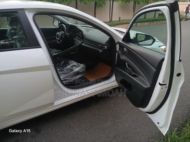 Hyundai Elantra SE IVT 2025 White