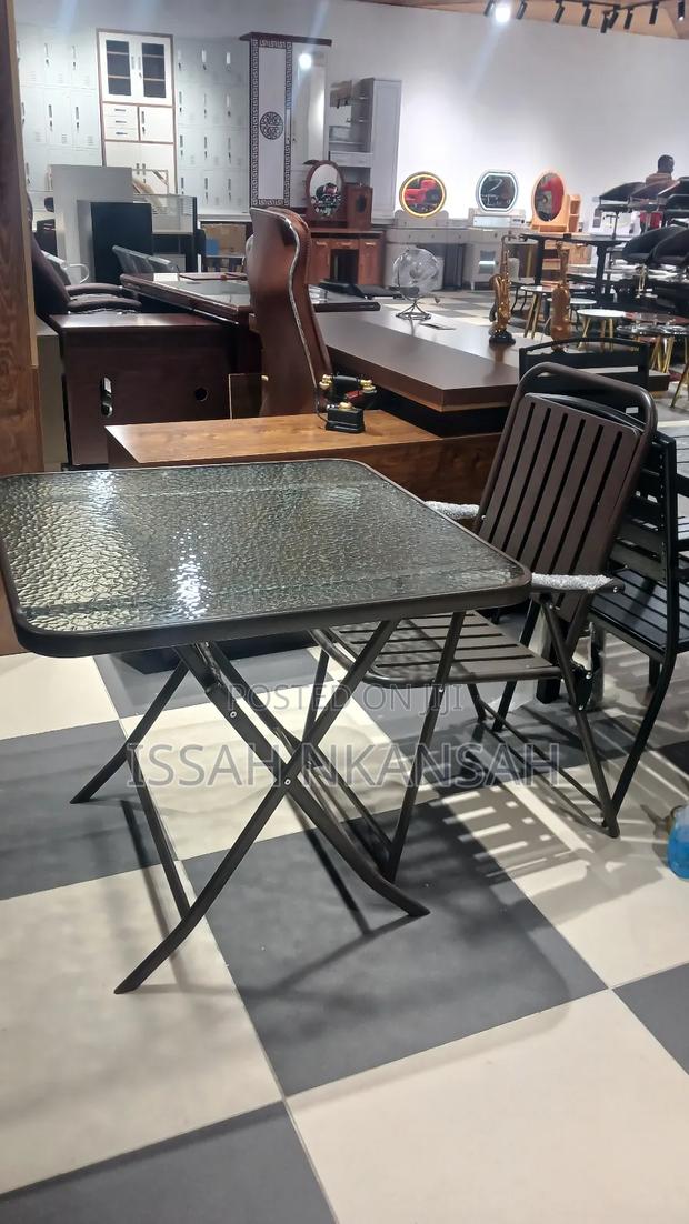 Glass Table and Chair · Photo 3