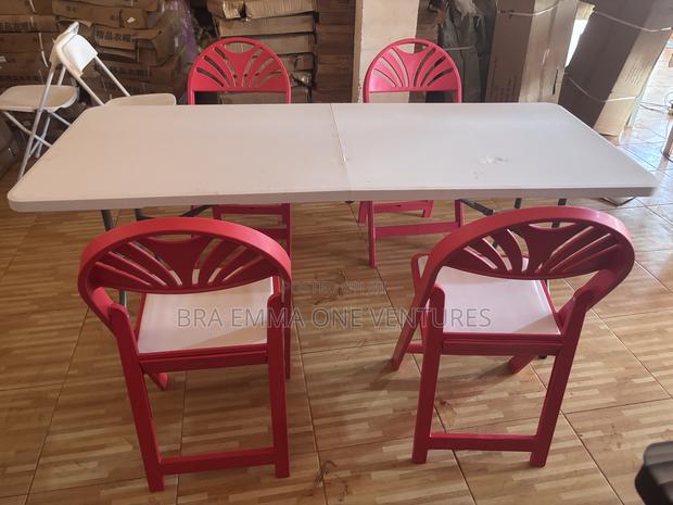 Folding Table And Folding Chairs (4set) photo 2