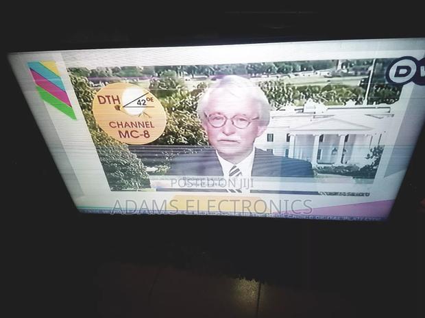 60 Inches Smart Hitachi With Blur Screen for Sale