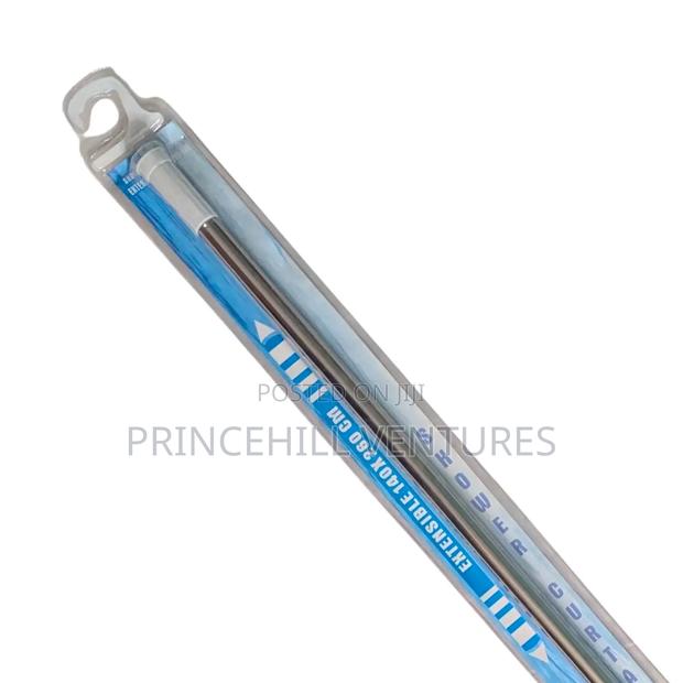 Multipurpose Extendable Shower Rod · Photo 2