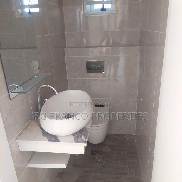 3bdrm House in Kg. Franco, Adjiriganor for sale · Photo 4