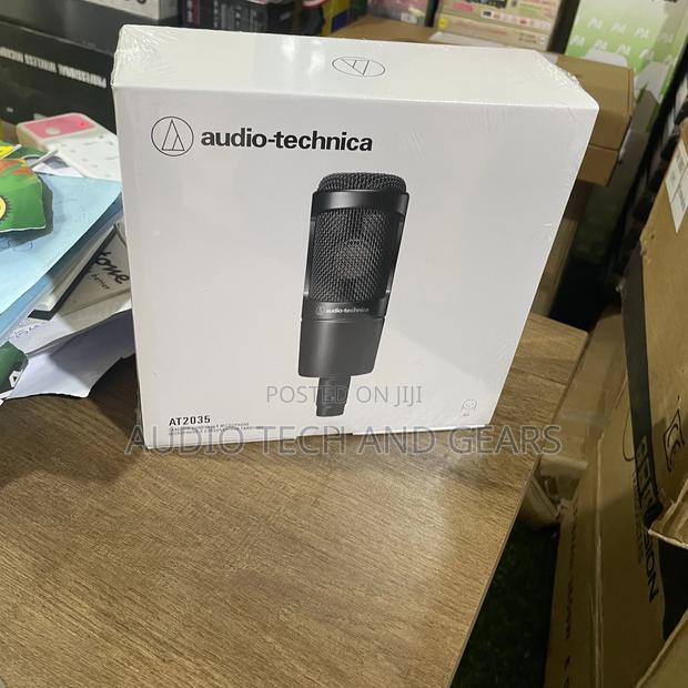 Audio- Technica At2035 Cardioid Condenser Microphone · Photo 3