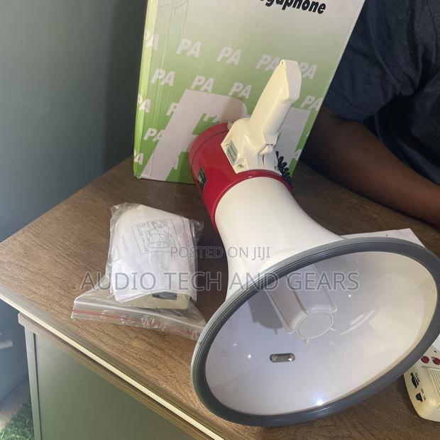 JLD Megaphone photo 2