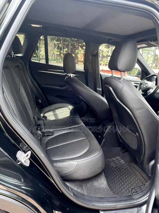 BMW X1 xDrive28i AWD 2019 Black