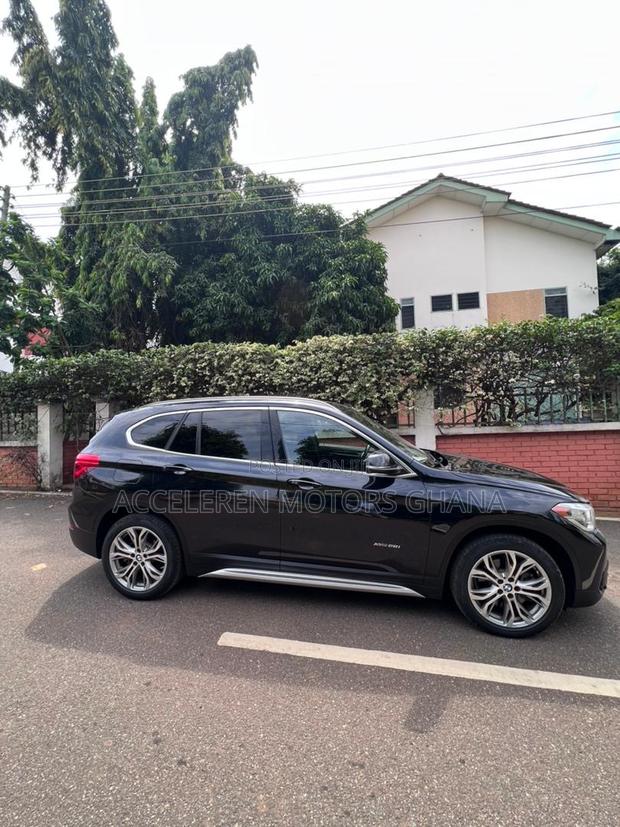 BMW X1 xDrive28i AWD 2019 Black
