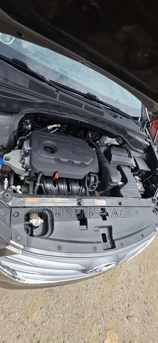 Hyundai Santa Fe 2017 Gray