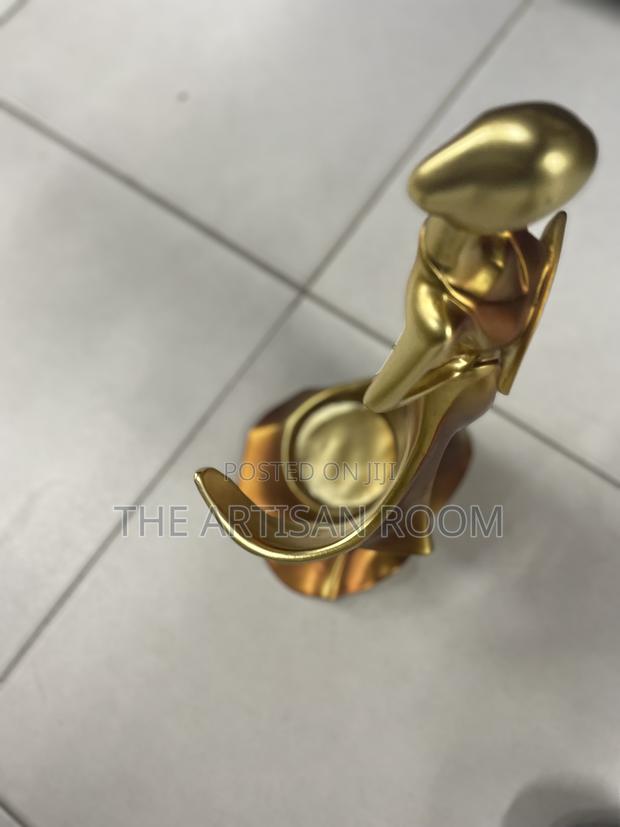 Golden Muse Wine Cradle photo 2