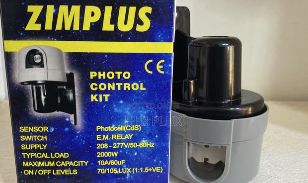 A Reliable Automatic Day/Night Photocell